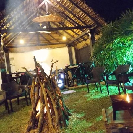 Elephant Park Family Bungalow Uda Walawe Extérieur photo